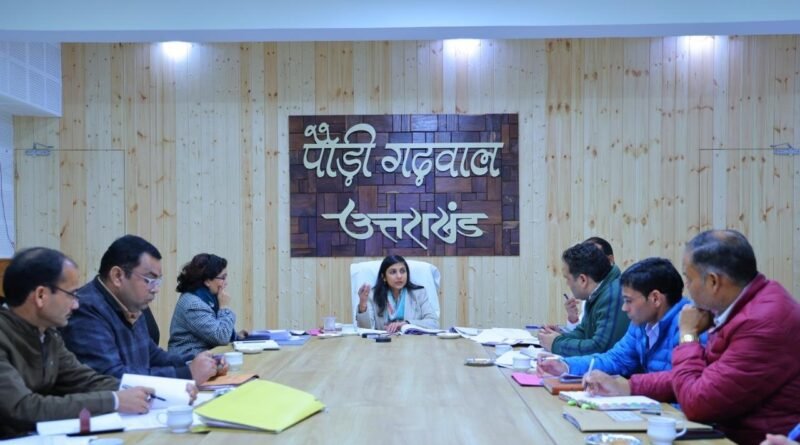 अपशिष्ट प्रबंधन व स्वच्छता व्यवस्था पर डीएम का कड़ा रुख