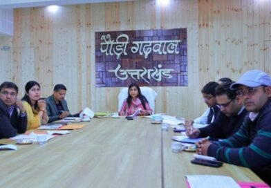 मुख्यमंत्री घोषणाओं से जुड़े कार्यों में किसी भी प्रकार की लापरवाही स्वीकार नहीं की जाएगी- डीएम