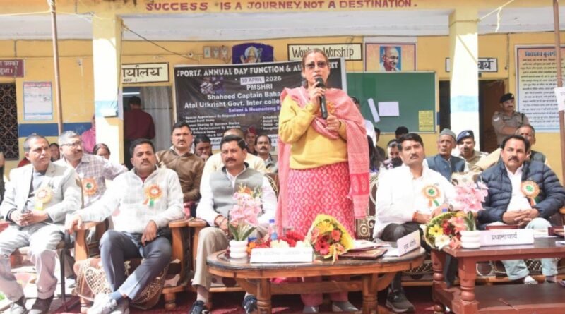 शिक्षा सभी के लिए जरूरी है, लेकिन बेटियों की शिक्षा पर विशेष ध्यान देना चाहिए- रेखा आर्या