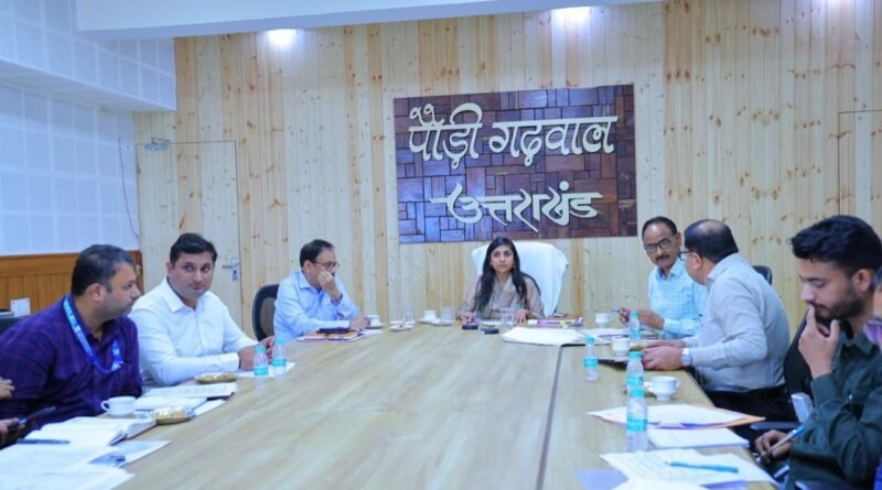 पर्यटन आधारित स्वरोजगार को मिलेगा नया प्रोत्साहन, वाहन व होमस्टे के 22 आवेदनों पर हुई समीक्षा