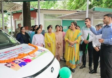 डीडीआरसी और नारी निकेतन को मिली निःशुल्क ईवी वाहन सेवा, डीएम ने दिखाई हरी झंडी