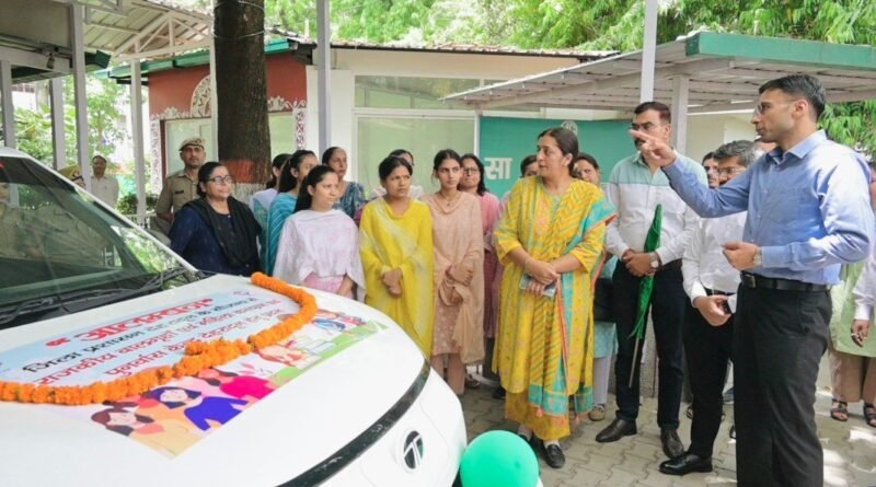 डीडीआरसी और नारी निकेतन को मिली निःशुल्क ईवी वाहन सेवा, डीएम ने दिखाई हरी झंडी