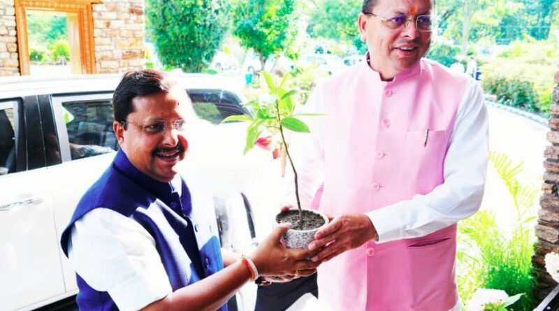 मुख्यमंत्री धामी ने भाजपा के राष्ट्रीय अध्यक्ष नितिन नवीन का सीएम आवास में किया स्वागत