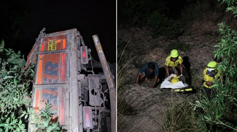 अनियंत्रित होकर गहरी खाई में गिरा ट्रक, SDRF ने घायल चालक को निकाला सुरक्षित