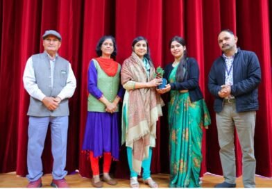 बच्चों के सर्वांगीण विकास के लिए रंगमंच और सांस्कृतिक गतिविधियां अत्यंत आवश्यक- जिलाधिकारी