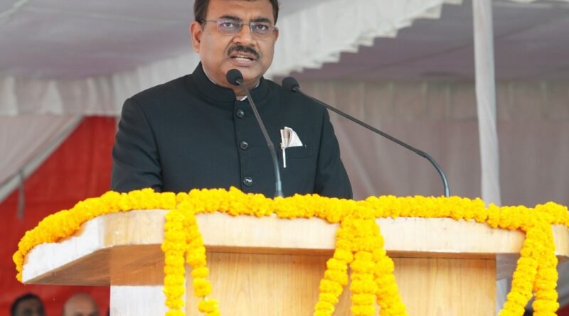 स्वतंत्रता दिवस पर मुख्य सचिव ने सुशासन, विकसित उत्तराखण्ड और हिमालय संरक्षण का लिया संकल्प
