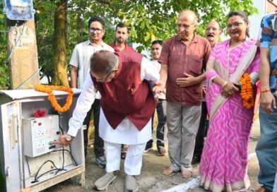 राजेंद्र नगर में नवनिर्मित ट्यूबवेल का कैबिनेट मंत्री गणेश जोशी ने किया शुभारंभ