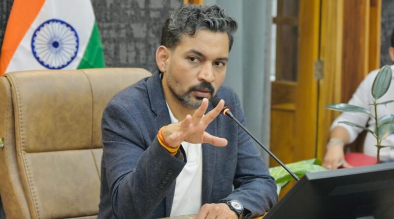 एसआईआर कार्य में तेजी के साथ निष्पक्षता और पारदर्शिता सुनिश्चित करें-डीएम