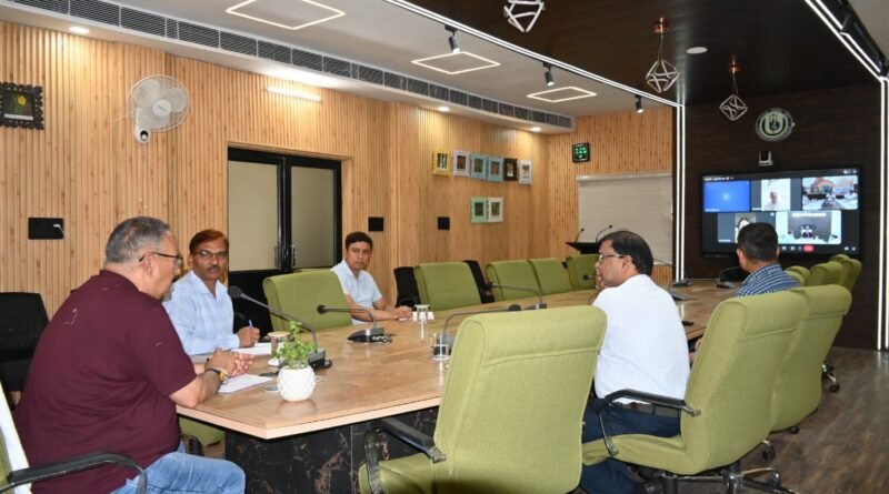 कैबिनेट मंत्री गणेश जोशी ने वीडियो कॉन्फ्रेंसिंग के माध्यम से की श्री केदारनाथ धाम यात्रा व्यवस्थाओं की समीक्षा