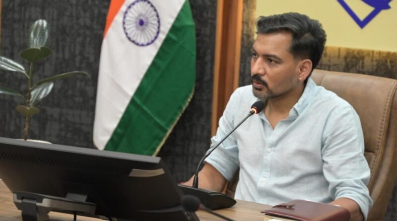 देहरादून में वृद्धावस्था पेंशन से वंचित बुजुर्गों के लिए चलेगा विशेष अभियान, 30 सितंबर तक होंगे आवेदन
