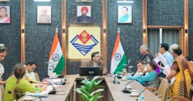 राज्य आंदोलनकारियों के चिन्हीकरण को लेकर समिति की बैठक, डीएम ने दिए पारदर्शिता के साथ निस्तारण के निर्देश