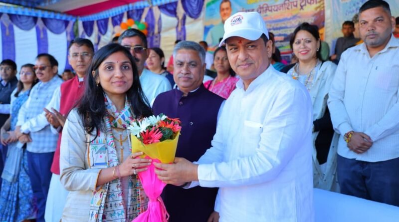 रांसी स्टेडियम में गूंजा युवा जोश, सांसद चैंपियनशिप ट्रॉफी का उत्साहपूर्ण शुभारंभ