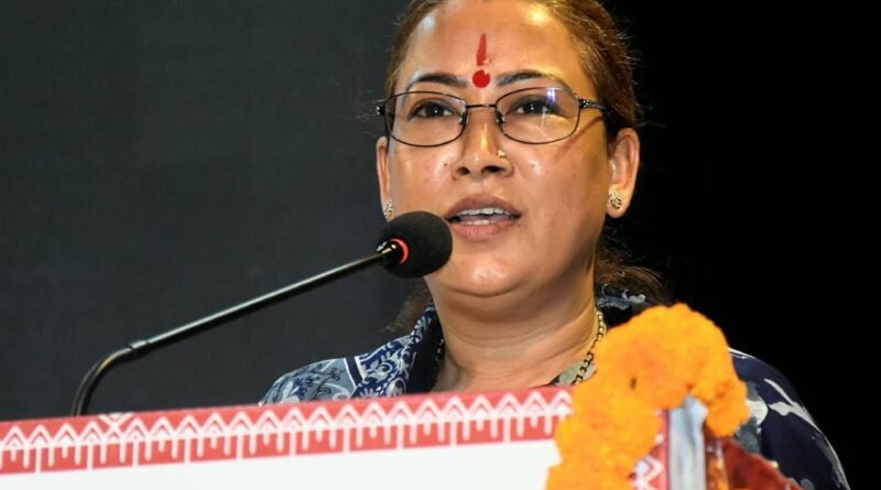 बेटियों की प्रतिभा को सम्मान देना और उन्हें सशक्त बनाने की दिशा में सरकार कर रही लगातार कार्य-रेखा आर्या