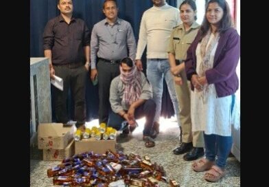 देहरादून के नकरौंदा स्थित होटल/होमस्टे में आबकारी विभाग की छापेमारी, शराब की बड़ी खेप बरामद