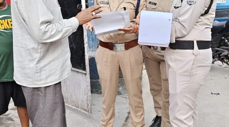 देहरादून में पुलिस का व्यापक सत्यापन अभियान, 147 भवन स्वामियों पर 14.70 लाख रुपये का जुर्माना