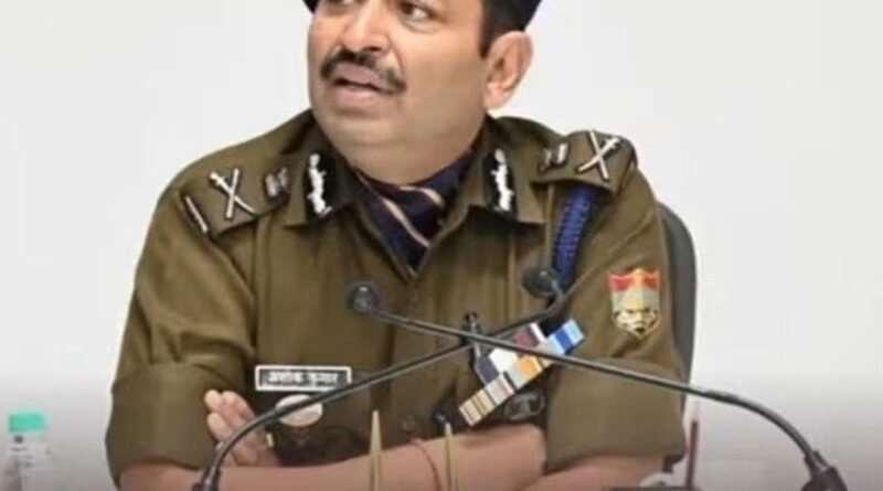 पूर्व DGP अशोक कुमार को हाईकोर्ट में देना पड़ा इस्तीफे का भरोसा, 3 हफ्ते में छोड़ेंगे VC पद