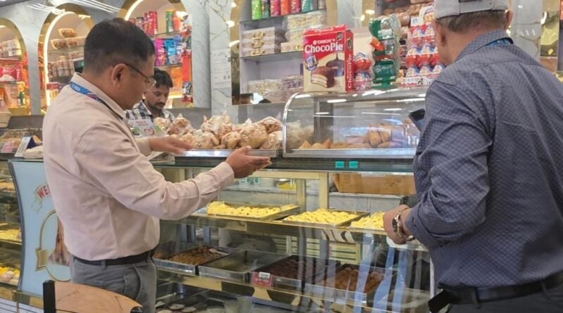 त्योहारी सीजन में मिठाइयों की गुणवत्ता पर खाद्य सुरक्षा विभाग सख्त, छह नमूने जांच को भेजे